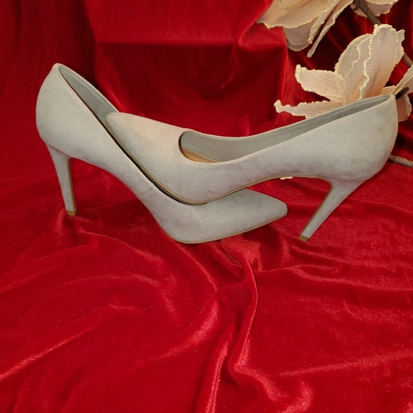 ❤ High Heels ❤ - Picture 5 of 6